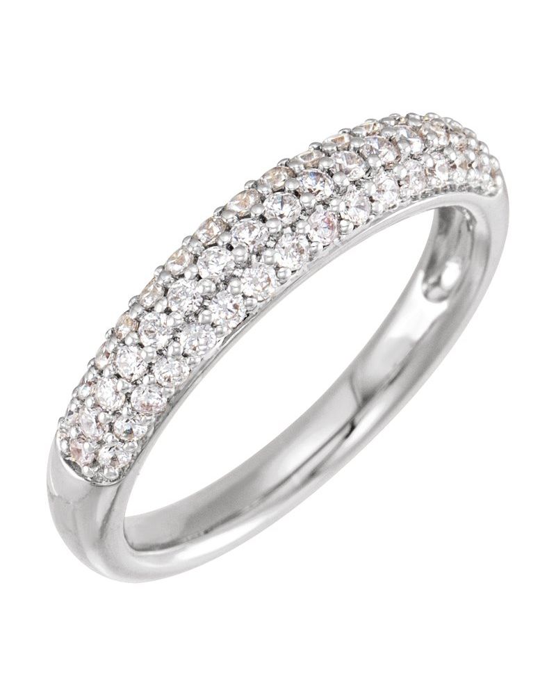 Anel Abaulado Cravejado em Ouro 14k com Diamantes de Laboratório