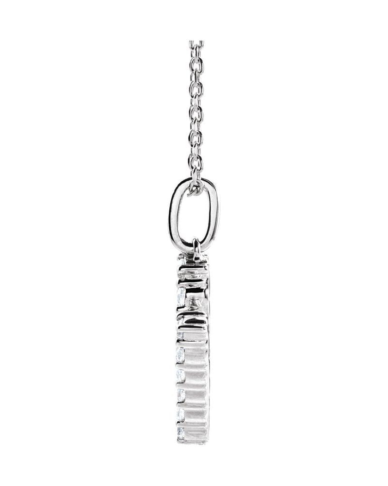 Colar Inicial Cravejado em Ouro 14k com Diamantes de Laboratório