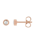 Brinco Ponto de Luz Infantil com Cravação Bezel em Ouro 14k com Diamantes Naturais