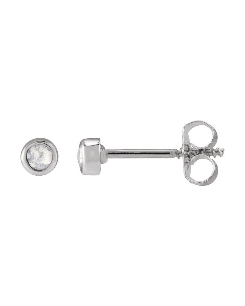 Brinco Ponto de Luz Infantil com Cravação Bezel em Ouro 14k com Diamantes Naturais