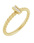 Anel Barra e Torcido Cravejado em Ouro 14k com Diamantes Naturais