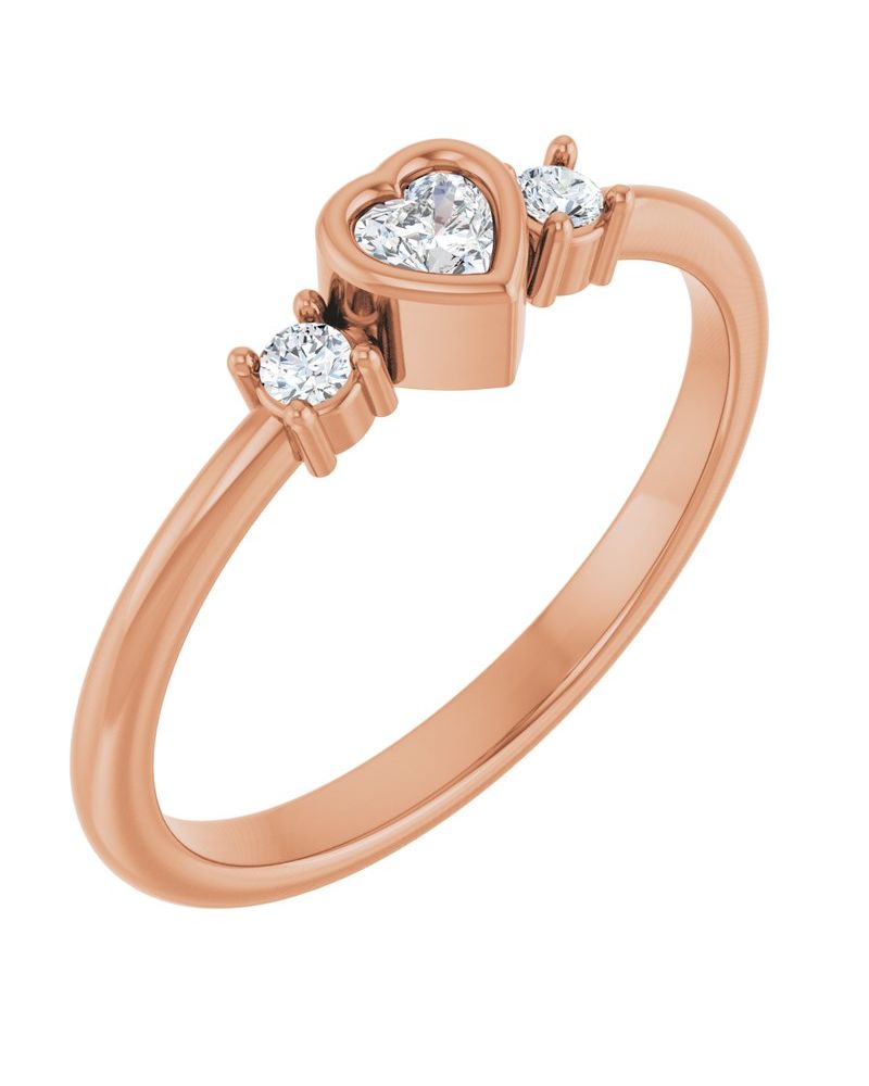 Anel Coração Cravejado em Ouro 14k com Diamantes Naturais – Modelo 2