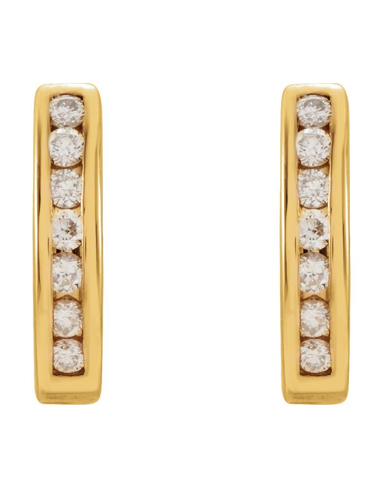 Brinco Meia Argola com Cravação Trilho em Ouro 14k com Diamantes Naturais – Modelo 3