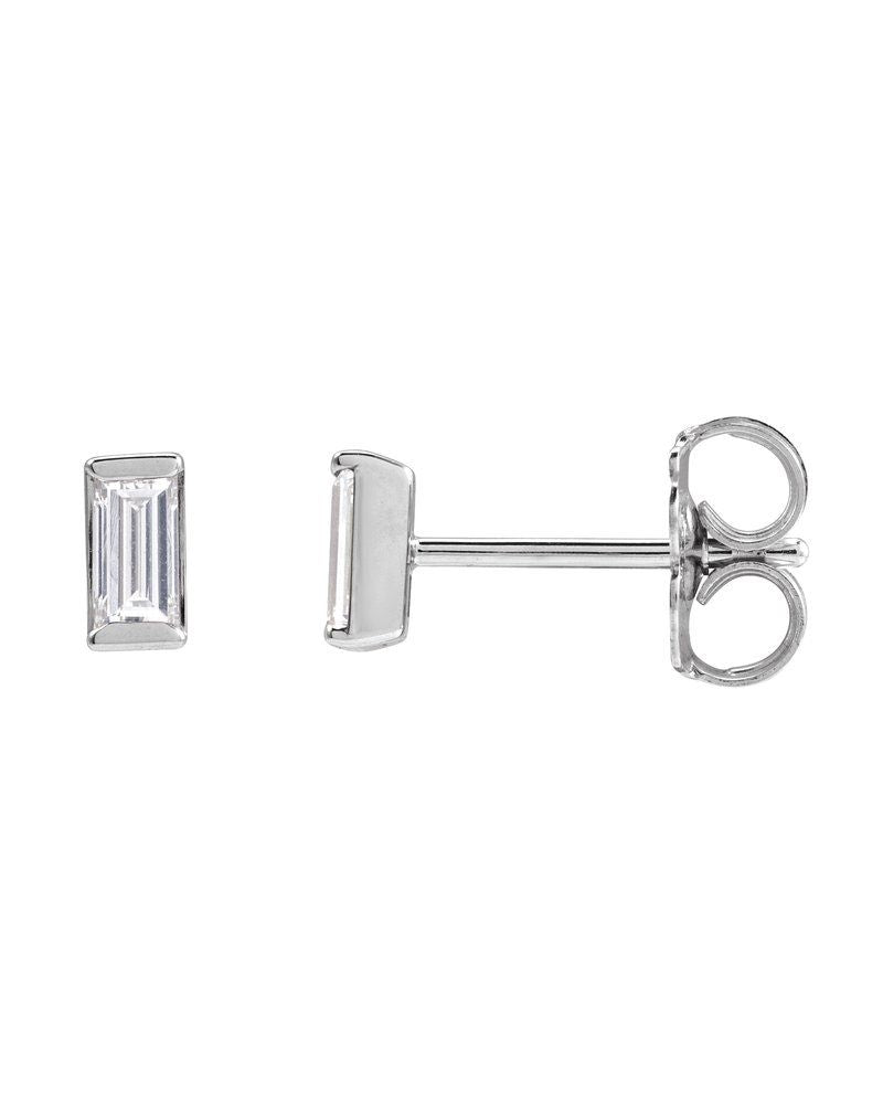 Brinco Ponto de Luz Baguete com Cravação Trilho em Ouro 14k com Diamantes Naturais