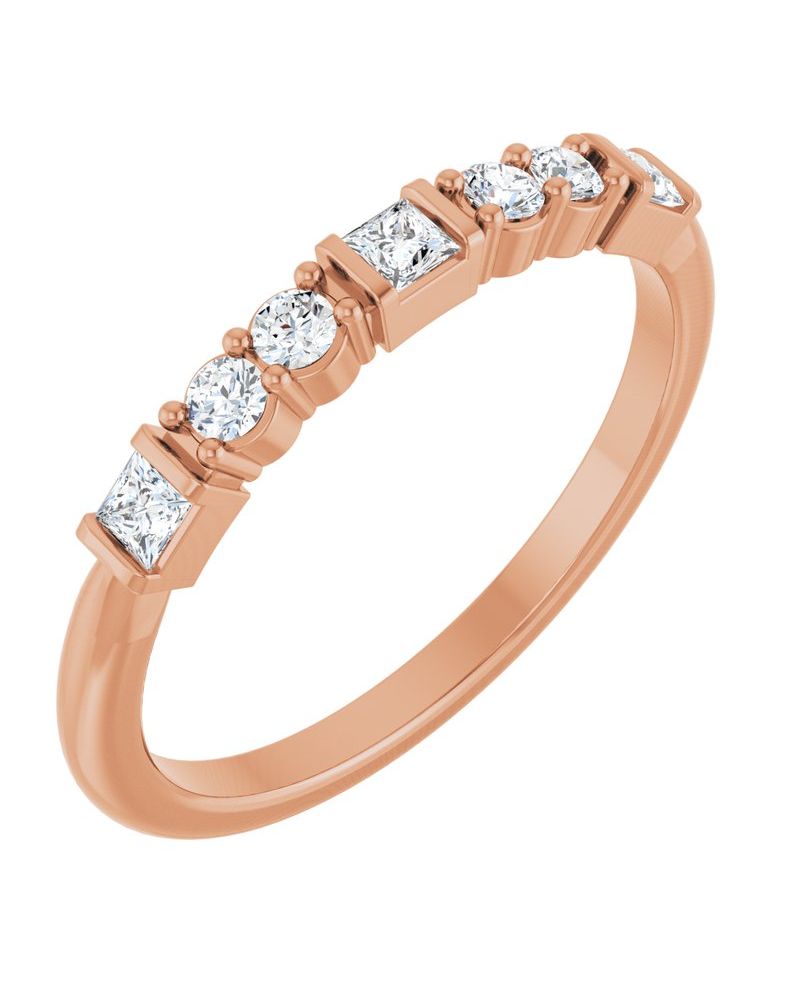 Anel Cravejado Empilhável em Ouro 14k com Diamantes de Laboratório – Modelo 3