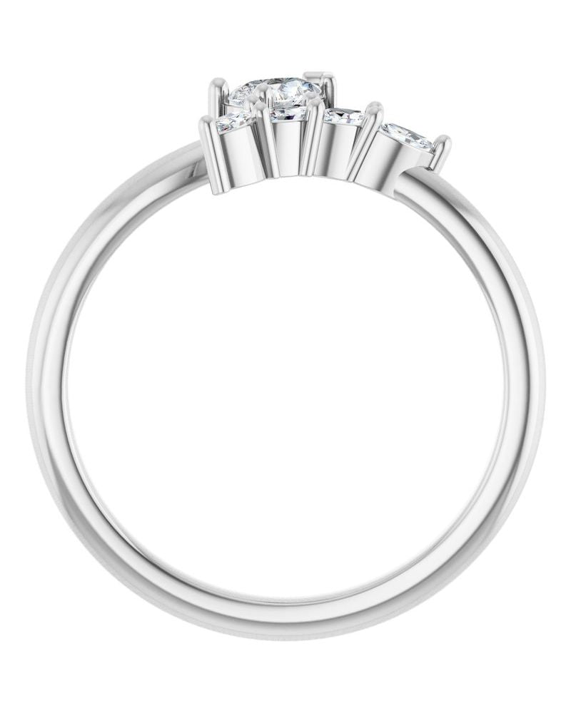 Anel Bypass Cravejado em Ouro 14k com Diamantes de Laboratório – Modelo 4