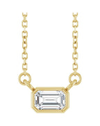 Colar Solitário com Cravação Bezel em Ouro 14k com Diamantes de Laboratório