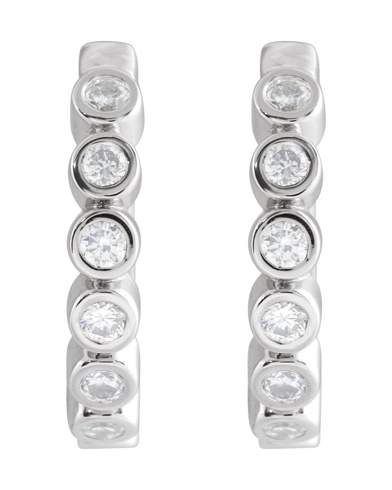 Brinco de Aro com Dobradiça em Ouro 14k com Diamantes de Laboratório – Modelo 2