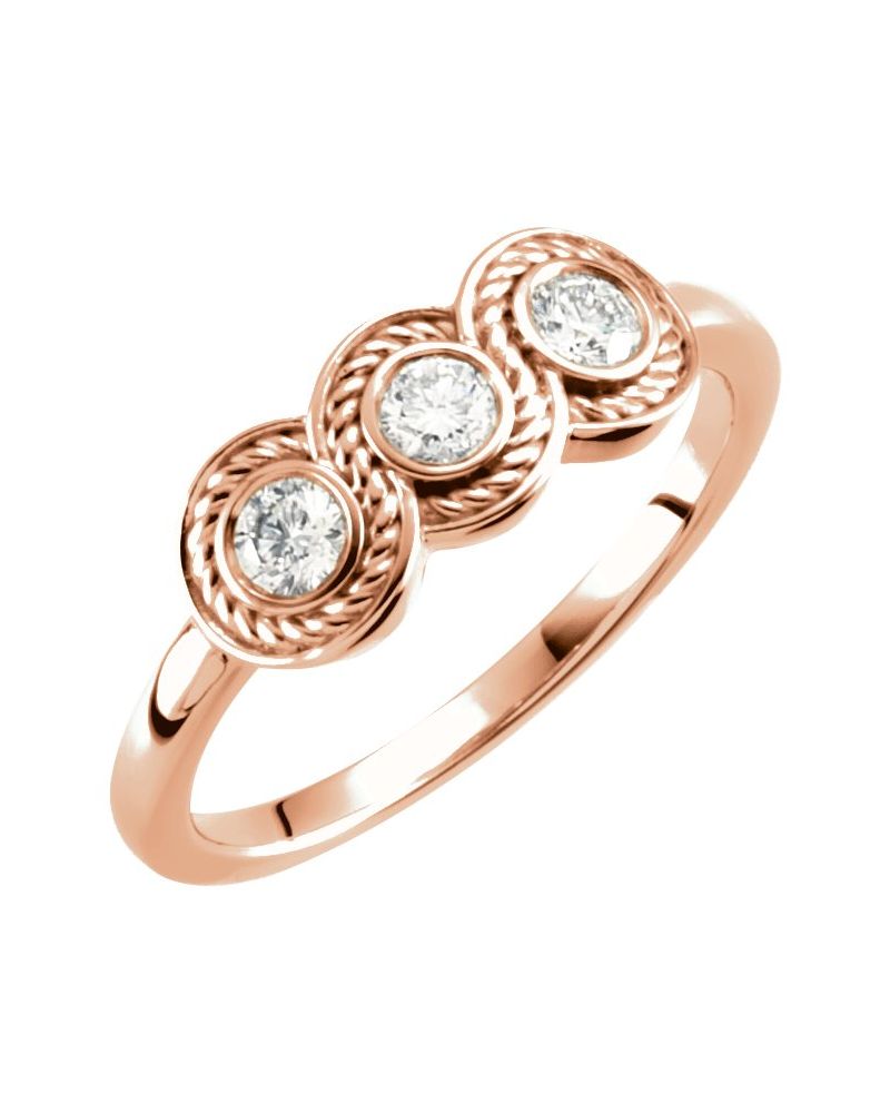 Anel Três Pedras com Cravação Bezel em Ouro 14k com Diamantes Naturais – Modelo 2