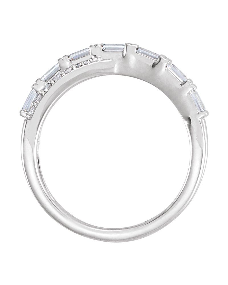 Anel Entrelaçado Cravejado em Ouro 14k com Diamantes de Laboratório – Modelo 2