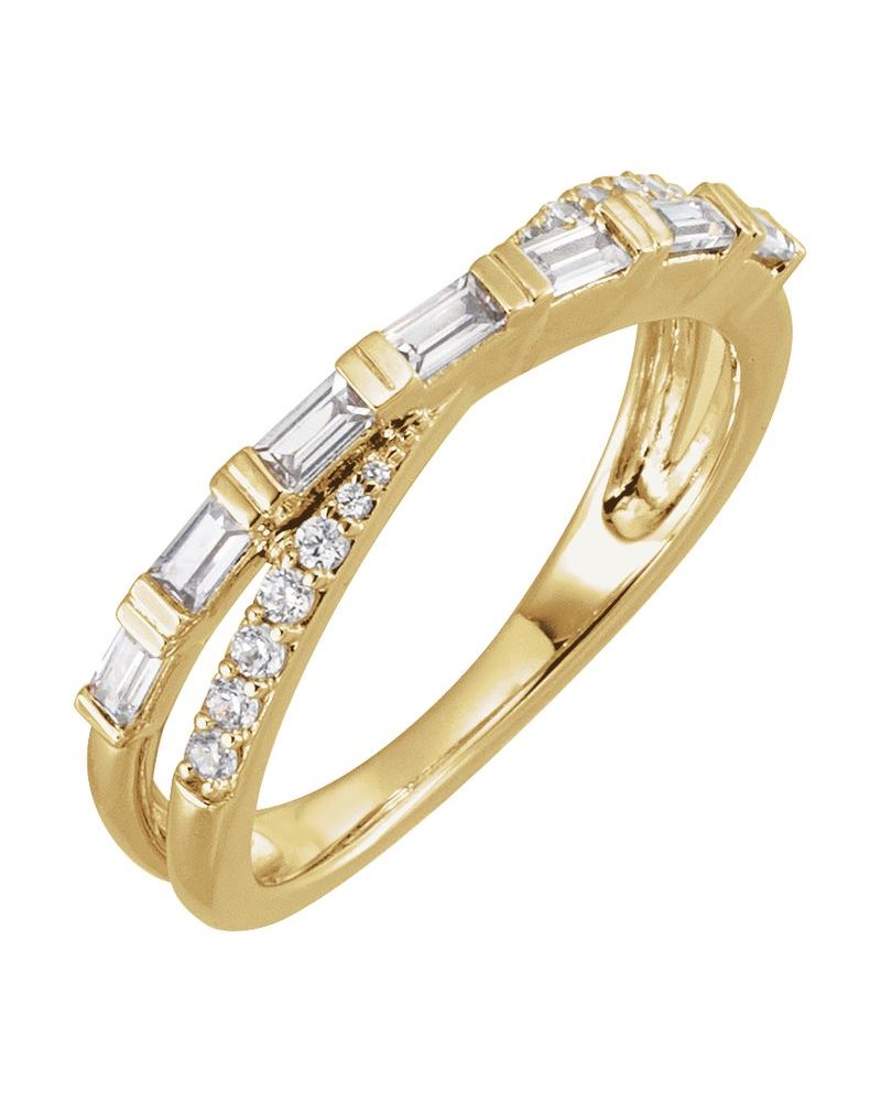 Anel Entrelaçado Cravejado em Ouro 14k com Diamantes de Laboratório – Modelo 2