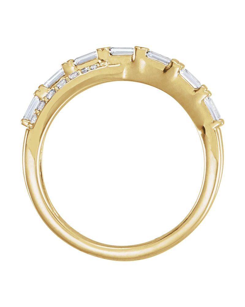 Anel Entrelaçado Cravejado em Ouro 14k com Diamantes de Laboratório – Modelo 2