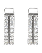 Brinco de Aro Duas Fileiras Cravejado em Ouro 14k com Diamantes de Laboratório