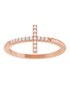 Anel Cruz Horizontal em Ouro 14k com Diamantes Naturais – Modelo 2