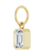 Pingente Esmeralda (lapidação) Solitário com Cravação Bezel em Ouro 14k com Diamantes de Laboratório