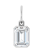 Pingente Esmeralda (lapidação) Solitário com Cravação Bezel em Ouro 14k com Diamantes de Laboratório