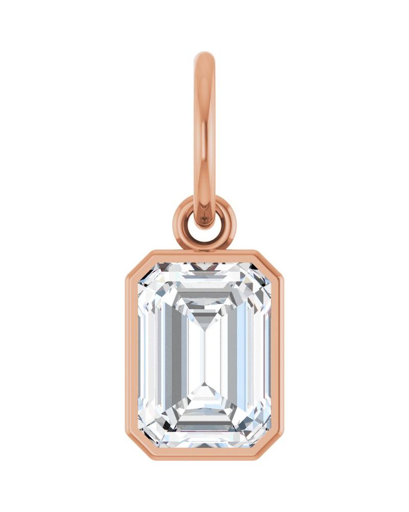 Pingente Esmeralda (lapidação) Solitário com Cravação Bezel em Ouro 14k com Diamantes de Laboratório