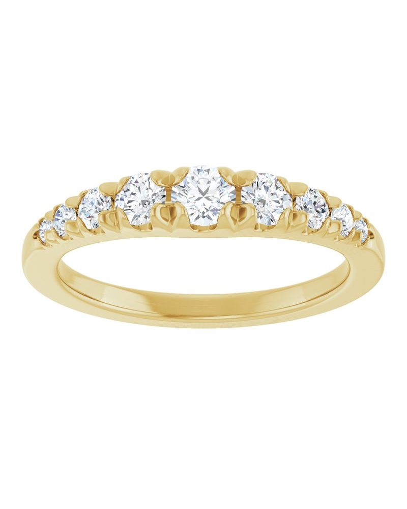 Anel Cravejado em Ouro 14k com Diamantes de Laboratório
