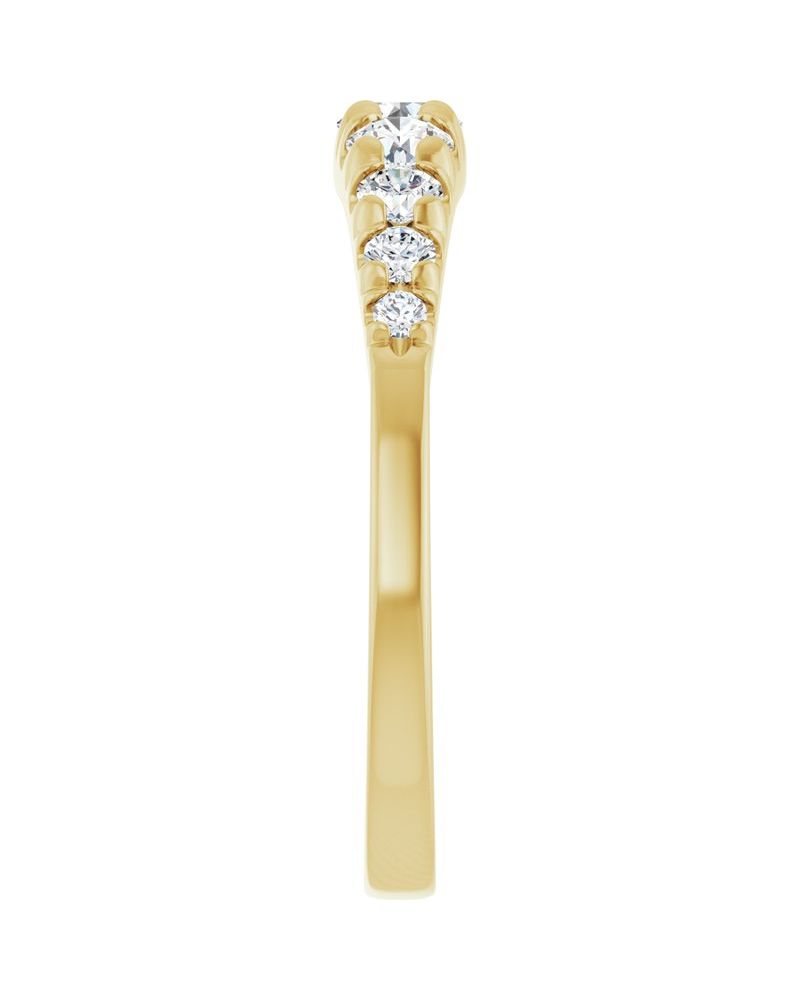 Anel Cravejado em Ouro 14k com Diamantes de Laboratório
