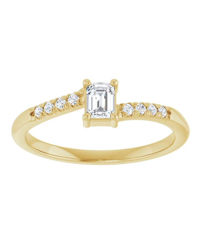 Anel Bypass Cravejado em Ouro 14k com Diamantes Naturais – Modelo 3