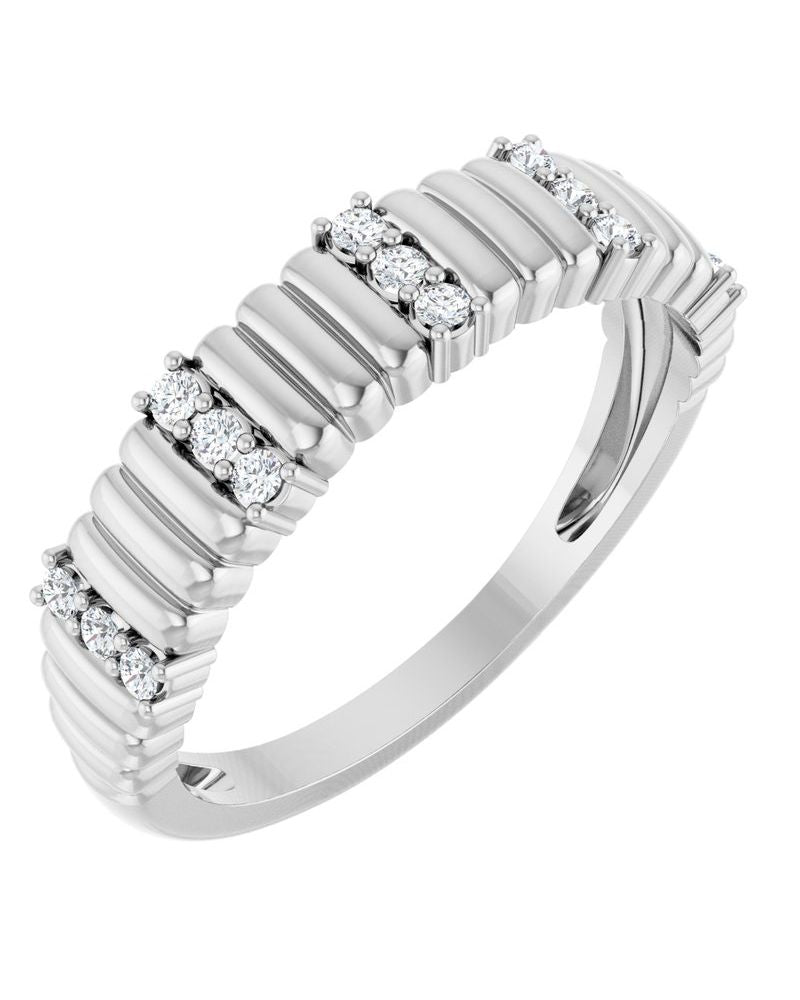 Anel Canelado Cravejado em Ouro 14k com Diamantes Naturais