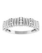 Anel Canelado Cravejado em Ouro 14k com Diamantes Naturais
