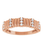 Anel Canelado Cravejado em Ouro 14k com Diamantes Naturais