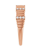 Anel Canelado Cravejado em Ouro 14k com Diamantes Naturais