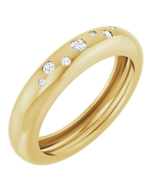 Anel Abaulado Leve Cravejado em Ouro 14k com Diamantes Naturais