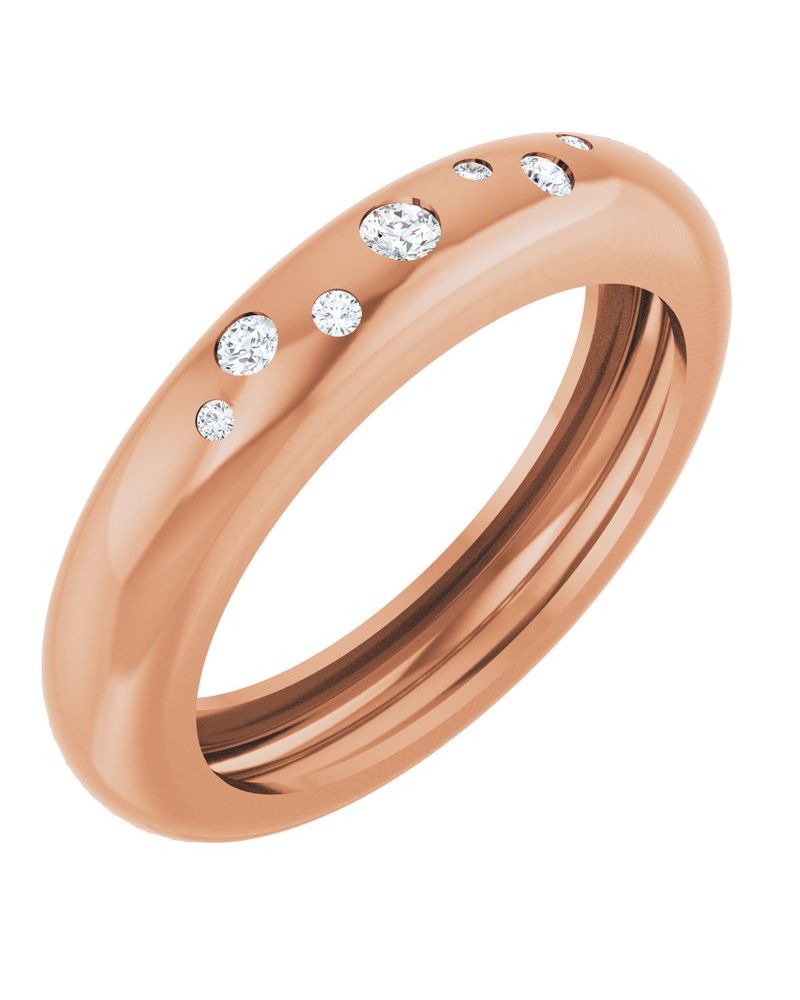 Anel Abaulado Leve Cravejado em Ouro 14k com Diamantes Naturais