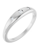 Anel Cravejado em Ouro 14k com Diamantes de Laboratório – Modelo 6