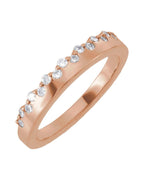 Anel Cravejado em Ouro 14k com Diamantes de Laboratório – Modelo 4