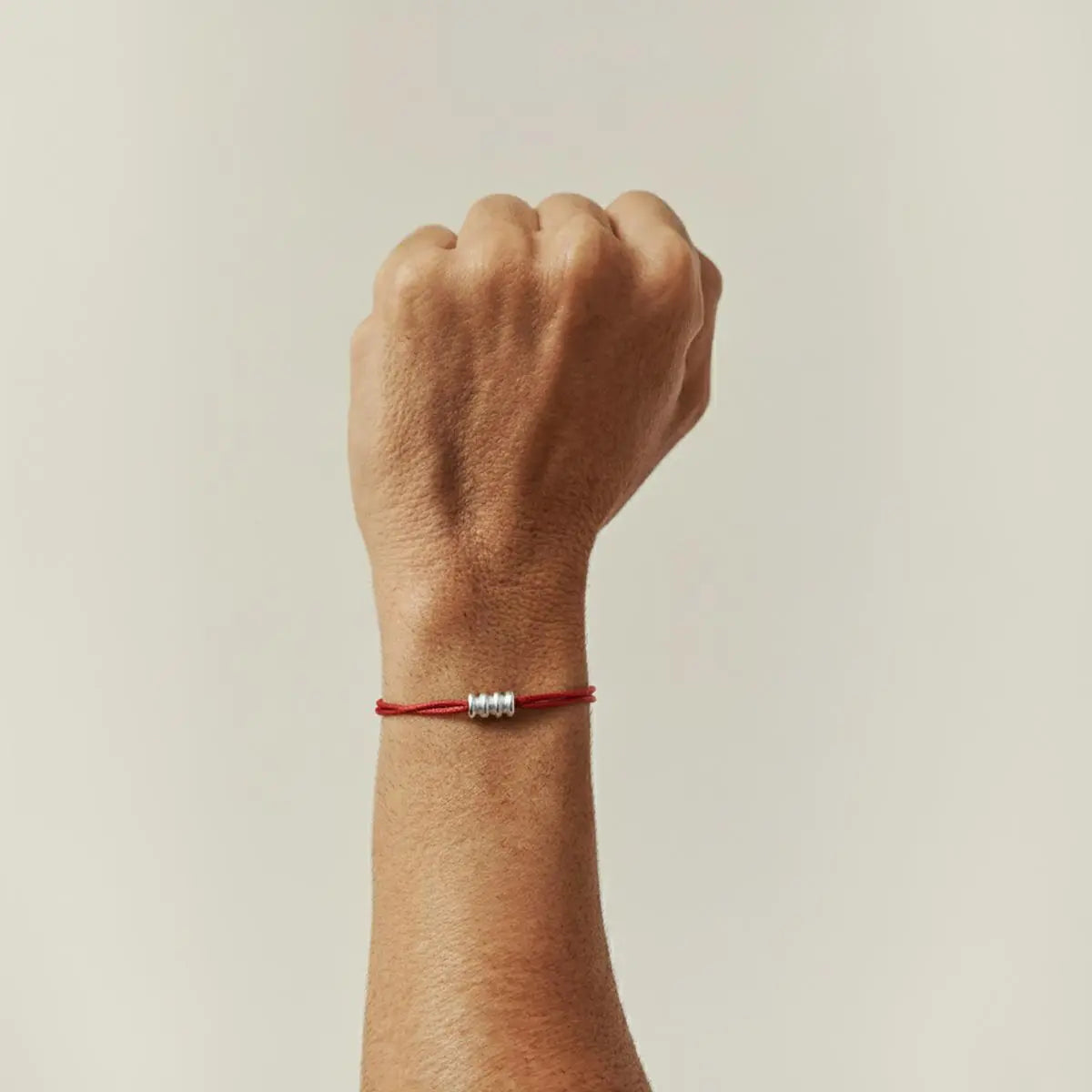 Pulseira de Prata 925 Regulável em Fio de Seda com Pingente