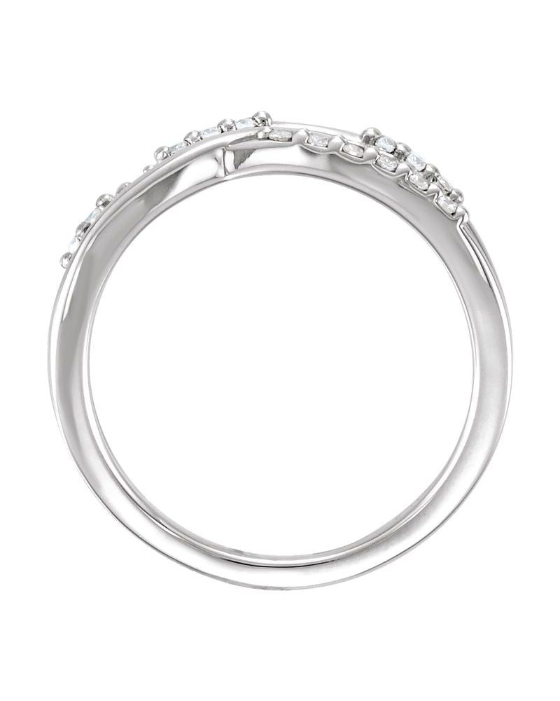 Anel Entrelaçado em Ouro 14k com Diamantes Naturais – Modelo 11