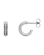 Brinco de Aro Torcido Cravejado em Ouro 14k com Diamantes Naturais