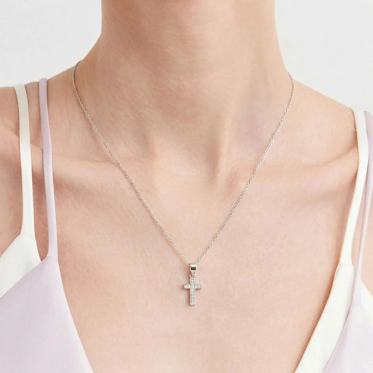 Pingente de Prata 925 de Cruz com Zircônias