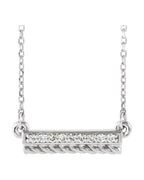 Colar Torcido Barra em Ouro 14k com Diamantes Naturais