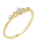 Anel Floral Compromisso em Ouro 14k com Diamantes Naturais