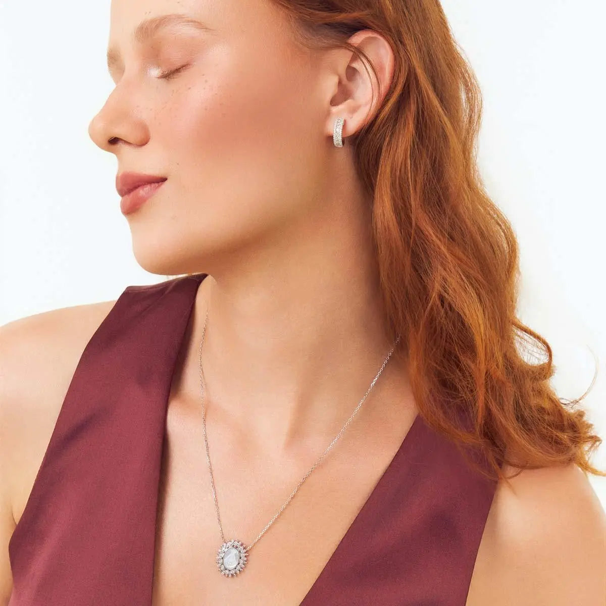 Argola de Prata 925 com Zircônias