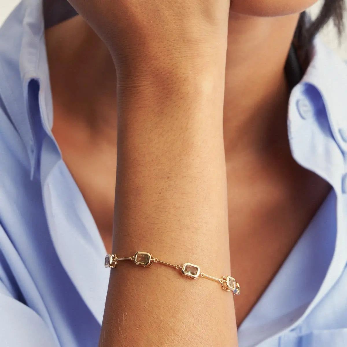 Pulseira Folheada a Ouro com Pedras Retangulares Intercaladas