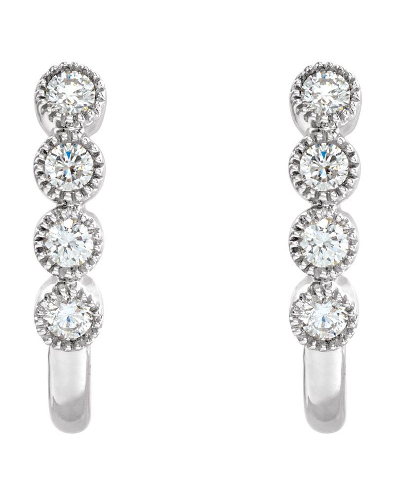 Brinco Meia Argola Cravejado em Ouro 14k com Diamantes Naturais – Modelo 5