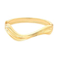 Bracelete Folheado a Ouro Curvo Texturizado e Liso