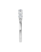 Anel Sete Diamantes Naturais em Ouro 14k – Branco 14k