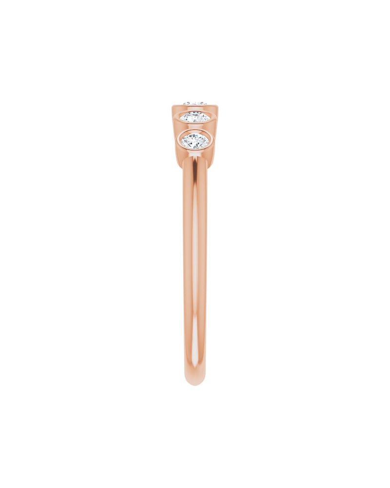 Anel Degradê com Cravação Bezel em Ouro 14k com Diamantes Naturais