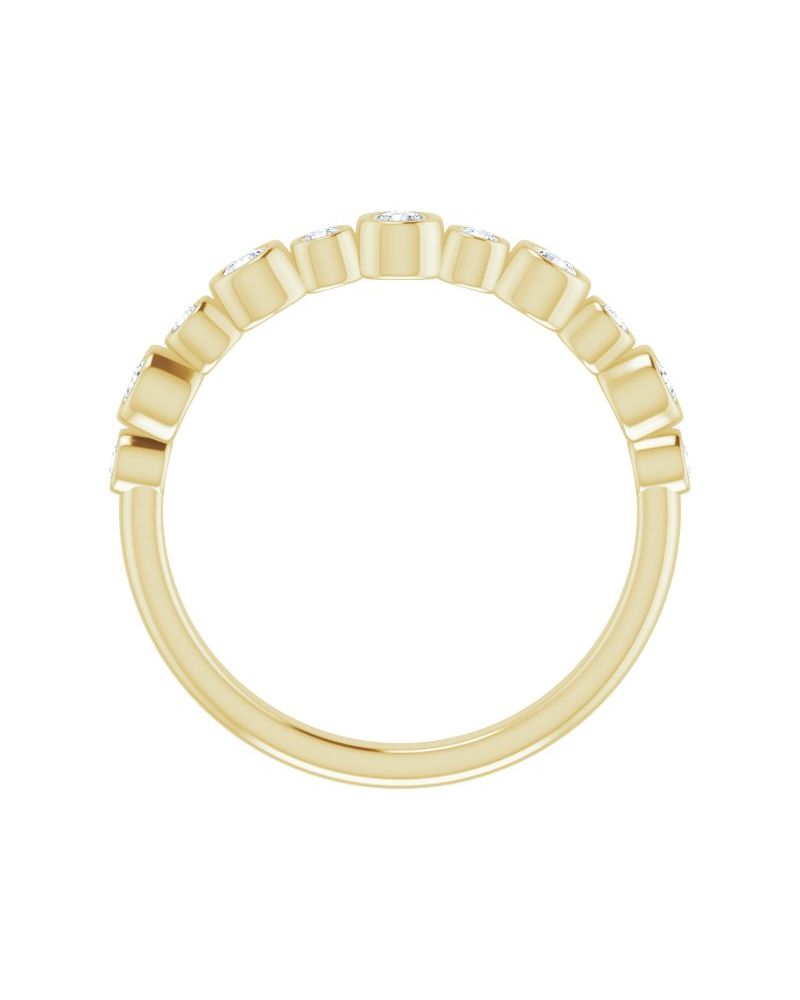 Anel com Cravação Bezel em Ouro 14k com Diamantes Naturais