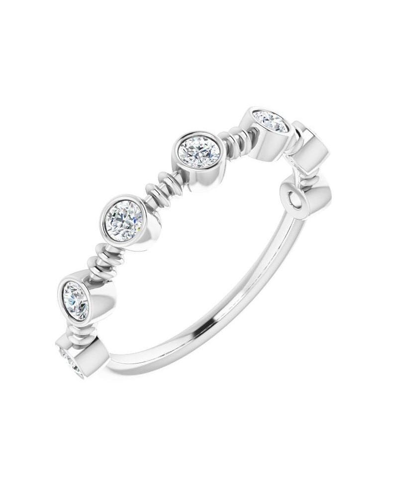 Anel com Cravação Bezel em Ouro 14k com Diamantes Naturais – Modelo 4