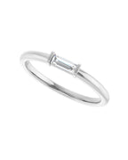 Anel Diamante Baguete em Ouro 14k – Branco 14k