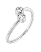 Anel Duas Pedras em Ouro 14k com Diamantes Naturais
