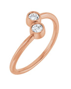 Anel Duas Pedras em Ouro 14k com Diamantes Naturais