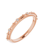 Anel Cruz com Cravação Bezel em Ouro 14k com Diamantes Naturais